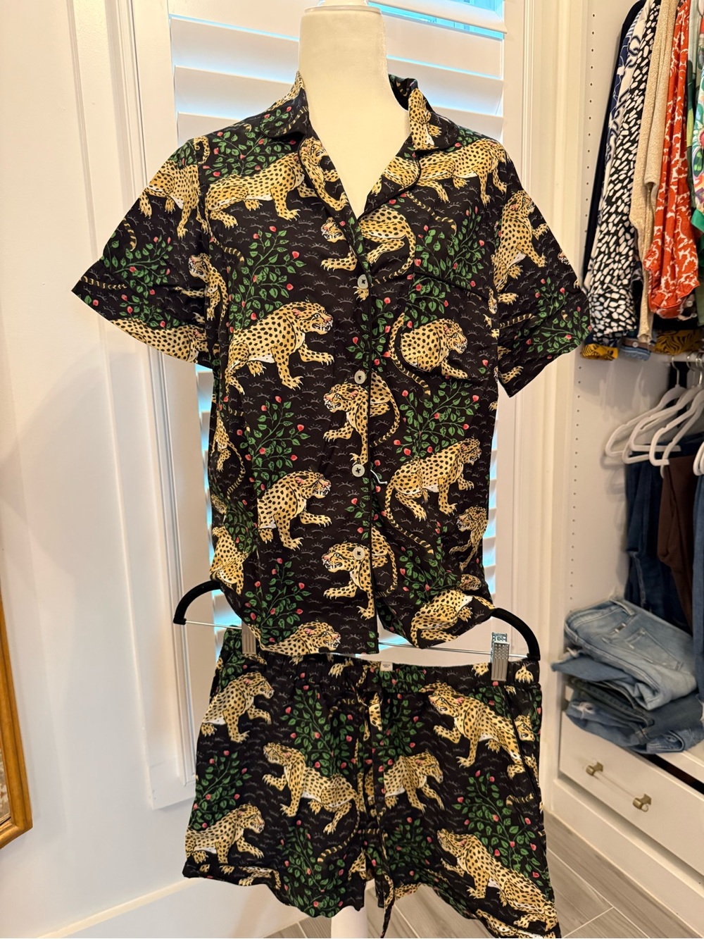 Print Fresh Bagheera Leopard Print Short Pajama Set - Ink, size small never worn